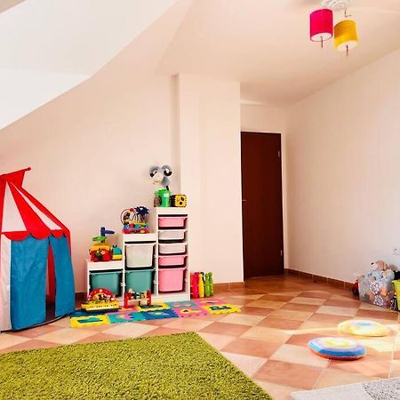 Apartman Se Zahradou 20 Minut Do Centra Prahy Оржех Экстерьер фото