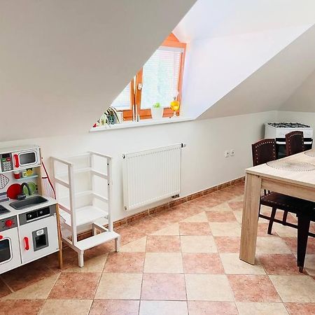 Apartman Se Zahradou 20 Minut Do Centra Prahy Оржех Экстерьер фото