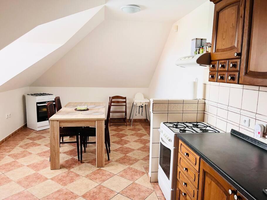 Apartman Se Zahradou 20 Minut Do Centra Prahy Оржех Экстерьер фото
