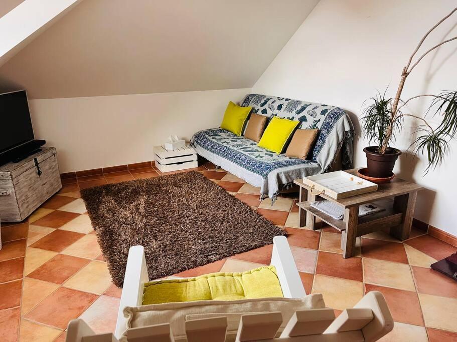 Apartman Se Zahradou 20 Minut Do Centra Prahy Оржех Экстерьер фото